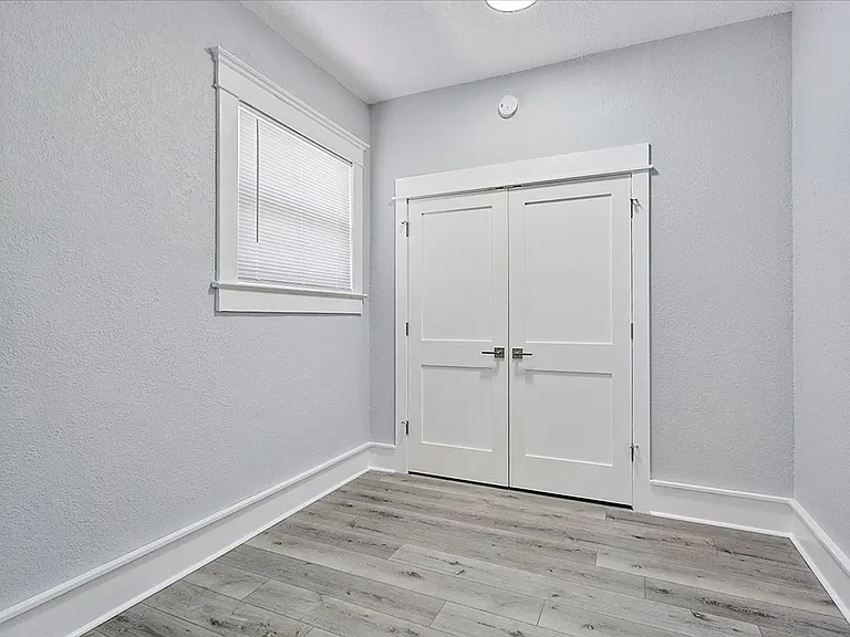 2142 Park Street — Photo 7