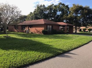 490 Lake Carolyn Cir, Lakeland, FL 33813