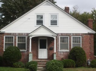 385 Sterling St, Clinton, MA 01510