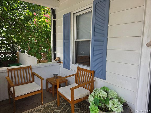 3rd image of 33 E Catherine Street