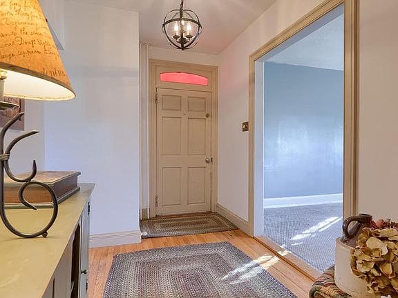 3rd image of 739 Village Rd