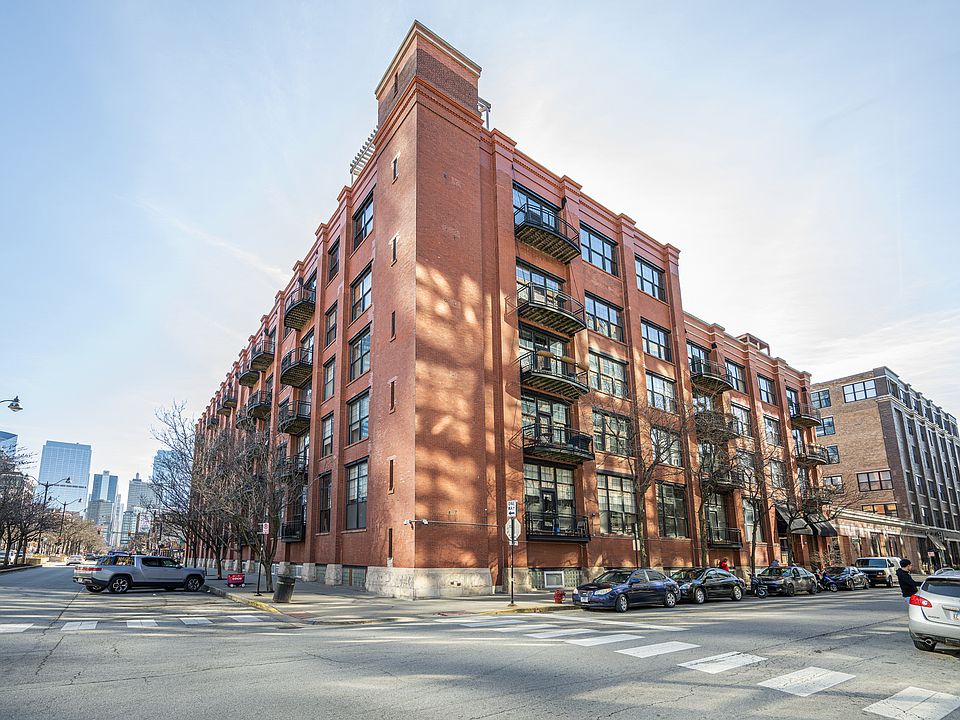 1st image of 1000 W Washington Blvd Unit 411
