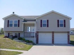 2208 Sterling St, Saint Joseph, MO 64503