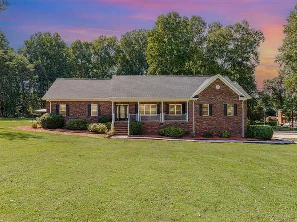 130 Lois Ln, Salisbury, NC 28147