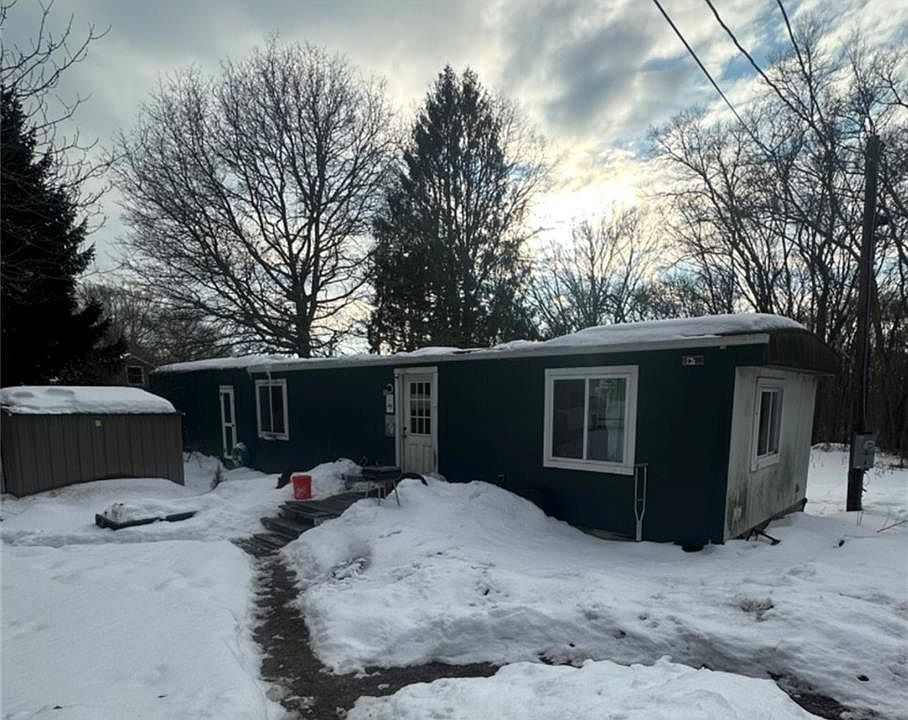 1st image of 49 Tomaquag Rd