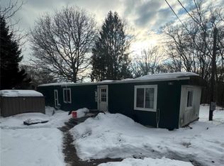 49 Tomaquag Rd, Ashaway, RI 02804