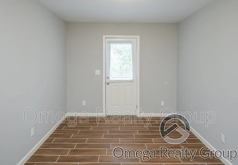 1178 Aquarius Dr — Photo 16