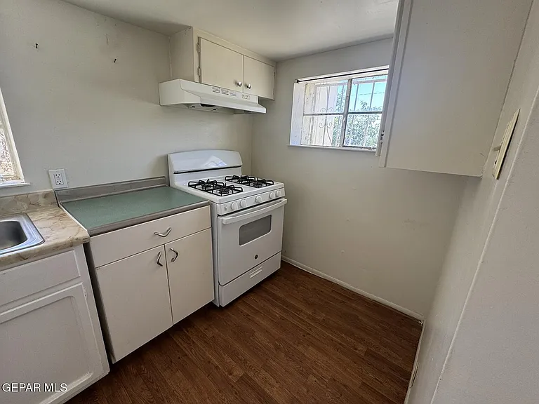 2318 Federal Ave #B — Photo 12