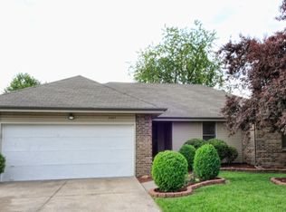 3407 W Primrose St, Springfield, MO 65807