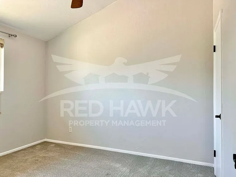 6607 E Sheridan St — Photo 24