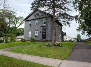 432 S Main St, Suffield, CT 06078