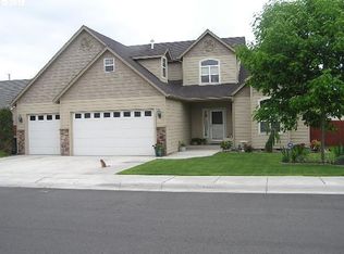 2251 NW Dusk Dr, Hermiston, OR 97838