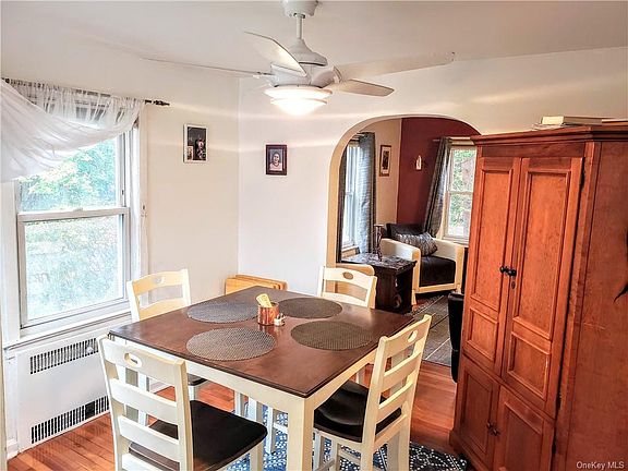 3rd image of 99 Laurel Ave