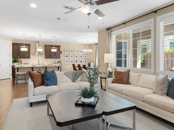 2013 Kingwood Road, Rohnert Park, CA 94928