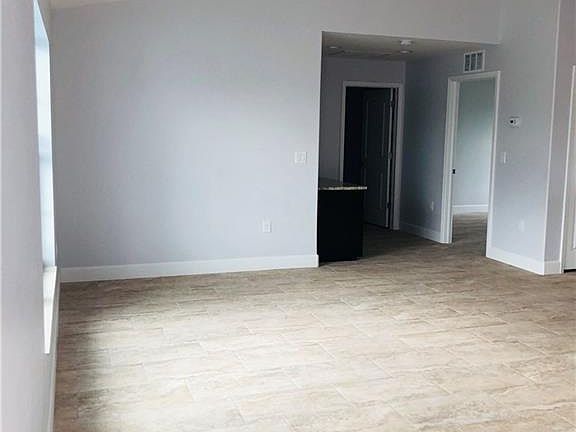 4th image of 1608 Loraine Ave S