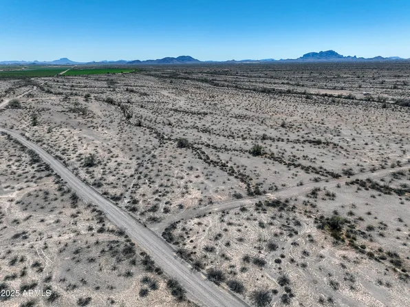 40101 W ROYALE PALM Road #5, Tonopah, AZ 85354