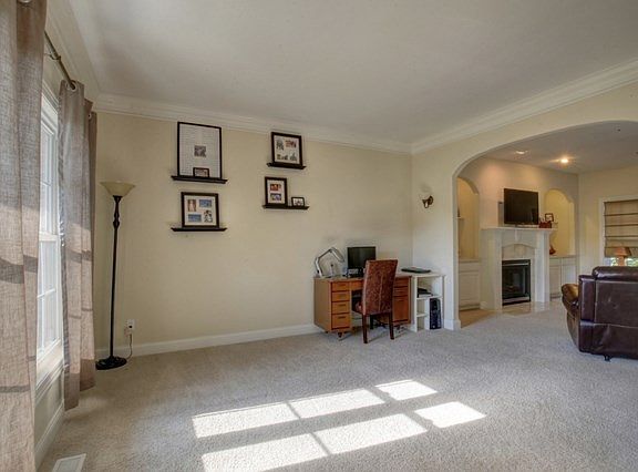5th image of 1507 N Woodberry Dr