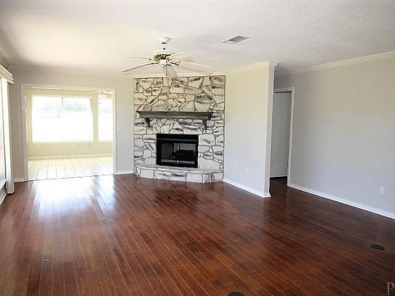 3rd image of 8670 Scenic Hills Dr