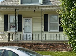 2639 Zinow St, Hamtramck, MI 48212