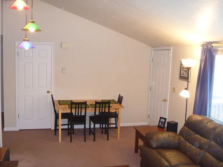 302 Miners Loop — Photo 9