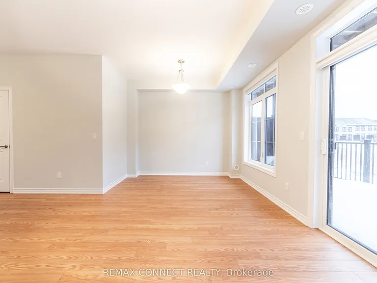 1028 Dyas Ave — Photo 11