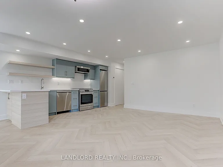 71 Livingstone Ave #LOWER — Photo 10