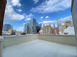 2216 Walnut St #3A, Philadelphia, PA 19103