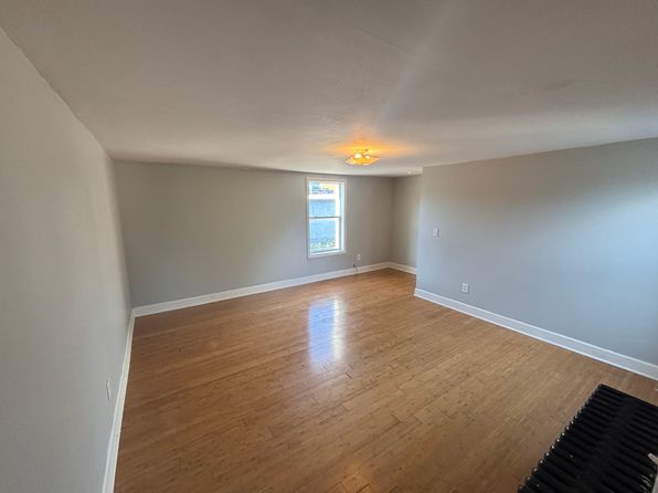 122 Cuyler St #3