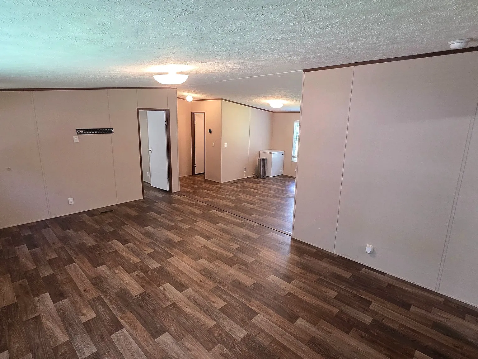 253 Gibbs Rd — Photo 2
