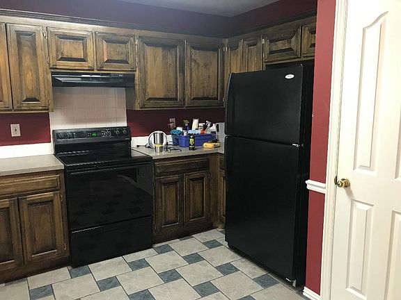 5th image of 901 S Colonial Dr