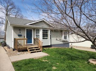 26 Hartford Ave, Des Moines, IA 50315