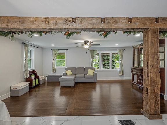 5th image of 5 Pine Knoll Drive