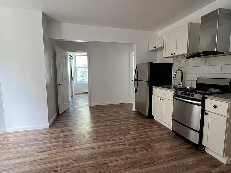 3306 Baring St #2F — Photo 1