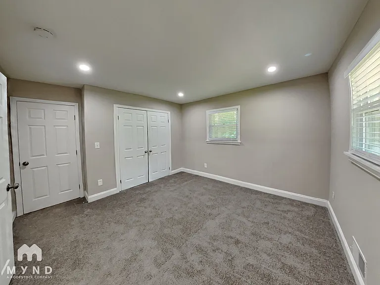 8266 Lake View Ter — Photo 8