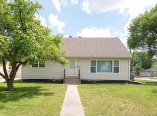2501 10th St N, Fargo, ND 58102