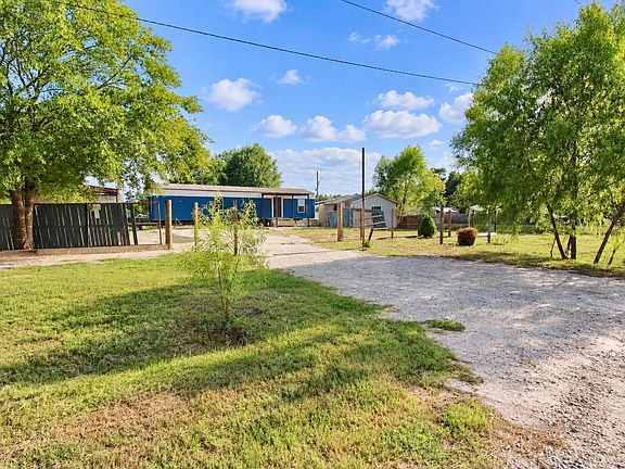 3rd image of 282 County Road 3406