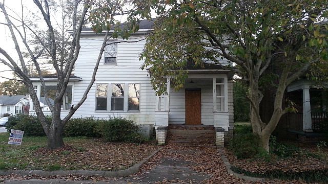 1st image of 201 S Howell St