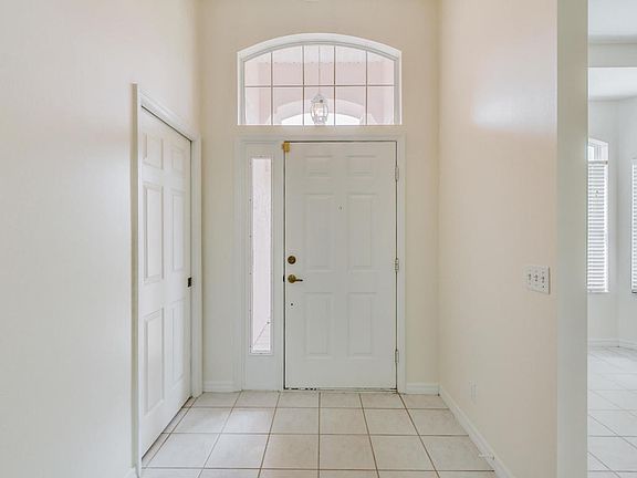 3rd image of 360 Shell Cove Dr