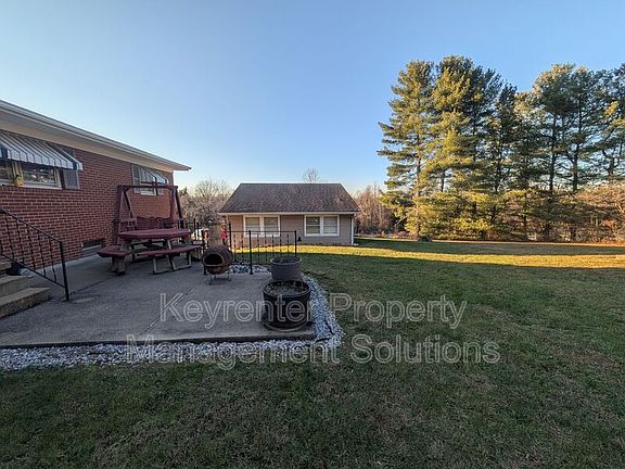 3rd image of 700 Shenandoah Ave
