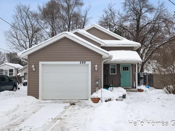 589 34th St SW, Wyoming, MI 49509