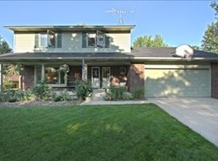 2121 Burning Tree Dr SE, Grand Rapids, MI 49546