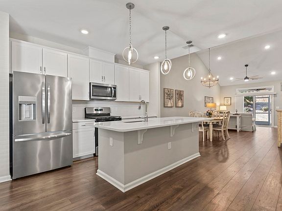 3rd image of 4031 Taranto Loop #C