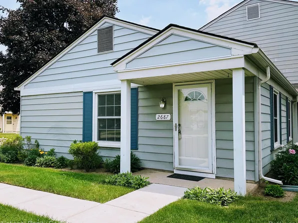 2687 Pineridge Ct, Lake Orion, MI 48360