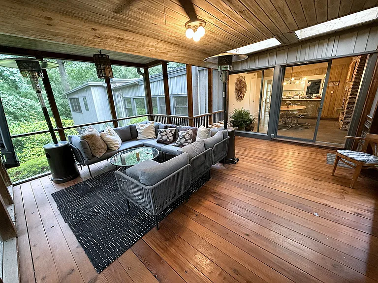 337 Chelsea Cir — Photo 7