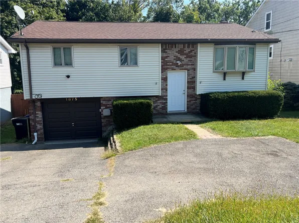 1875 Anderson Ave, Coraopolis, PA 15108
