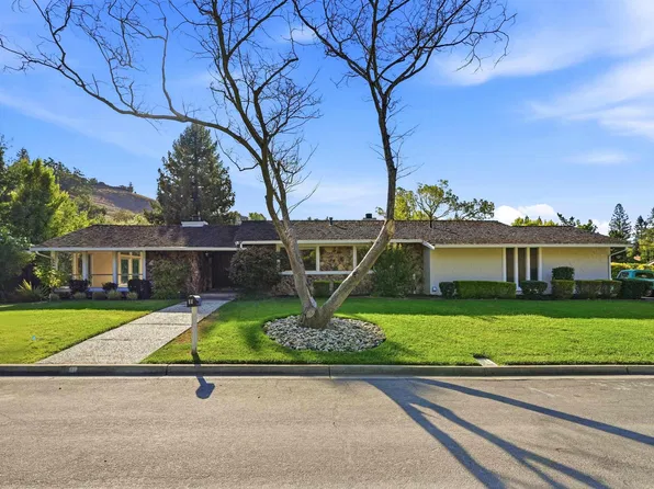 11 Ray Ct, Alamo, CA 94507
