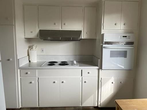 5th image of 544 Guinda St