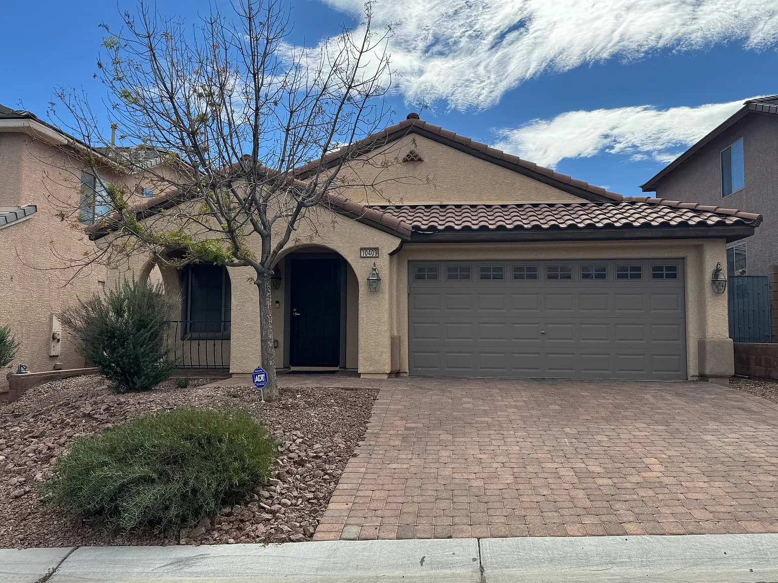 3 bed, 1746 sqft, $2,250 — Photo 1