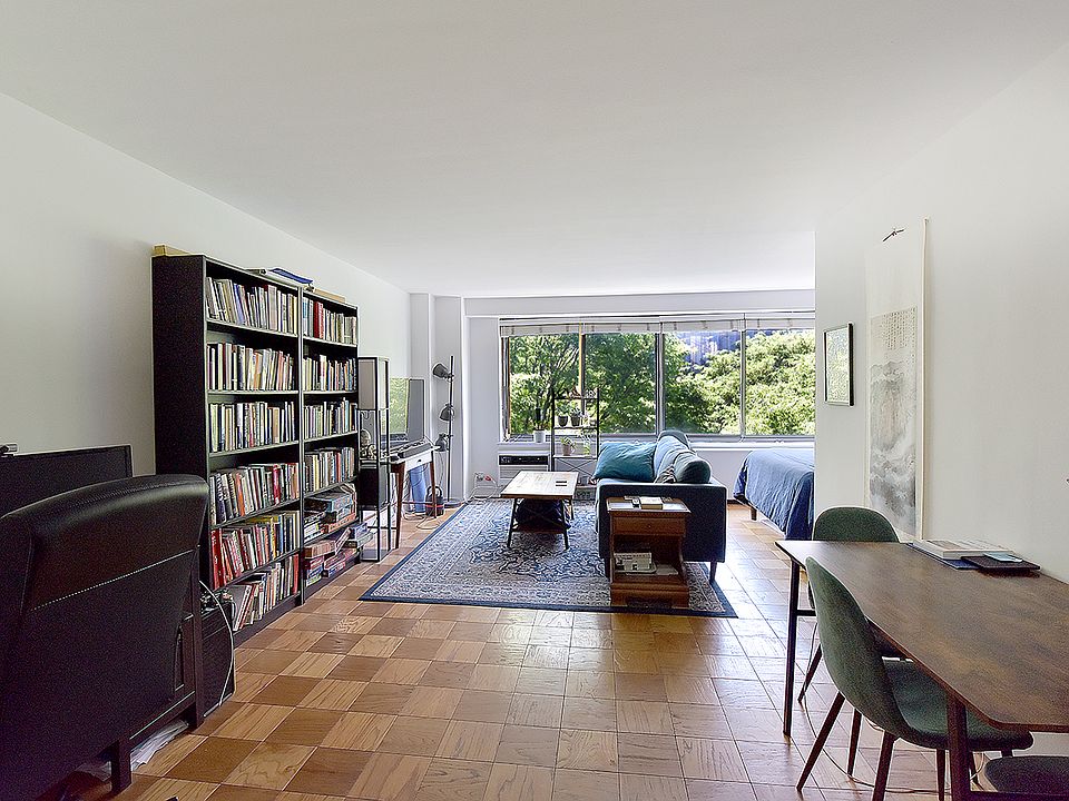 1st image of 372 Central Park W APT 4E