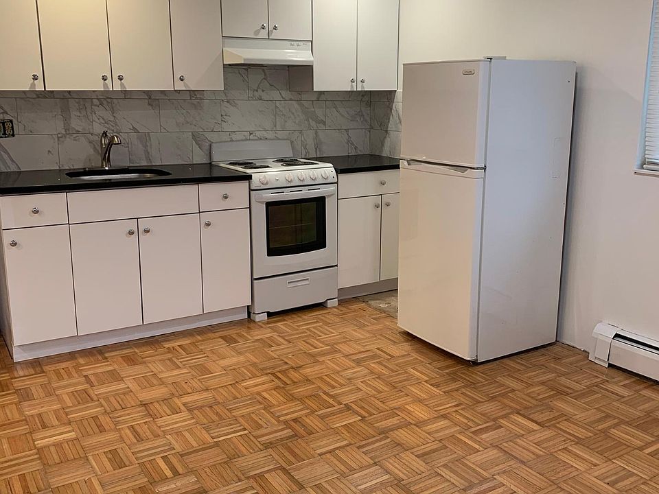 1st image of 58 Hamilton Pl APT 4